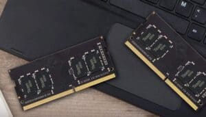 2-Team-Elite-RAM-Sticks-on-Laptop.jpg